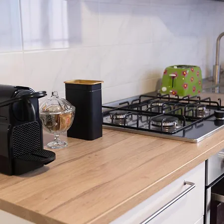 Apartament Palazzo Fioravanti In Centro A