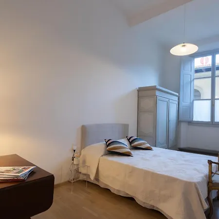 Palazzo Fioravanti In Centro A Apartament