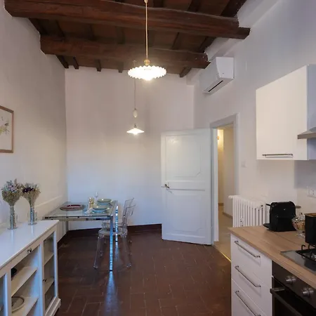 Palazzo Fioravanti In Centro A Appartement