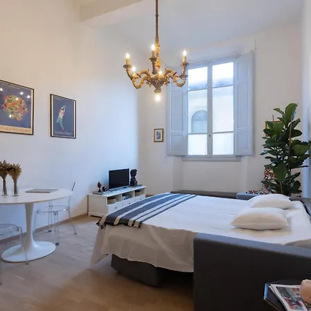 Apartament Palazzo Fioravanti In Centro A